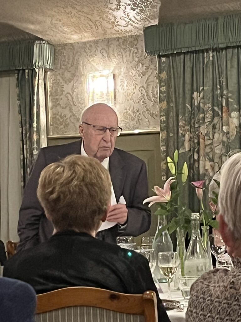 Niels holder festtale